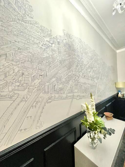 Traditional Apt Close To City Centre & Hampden Glasgow Buitenkant foto